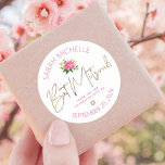 Bat Mitzvah Pink Floral Watercolor Gold Script Runder Aufkleber<br><div class="desc">Seien Sie stolz, freuen Sie sich und feiern Sie diesen Meilenstein Ihres Lieblings-Bat Mitzvah, wenn Sie diesen raffinierten, personalisierten Aufkleber verwenden! Eine schicke, atemberaubende, heiß rosa, florale Aquarellfarbe, Imitate Goldfolienskripttypografie und Star of David, sowie moderne staubige Rose sans serif type overlay einen weißen Hintergrund. Personalisieren Sie den benutzerdefinierten Text mit...</div>