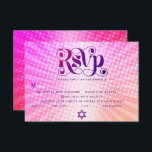 Bat Mitzvah Retro Boho Pink Orange Gradient Entrée RSVP Karte<br><div class="desc">Seien Sie stolz, freuen Sie sich und präsentieren Sie diesen Meilenstein Ihres Lieblings-Bat Mitzvah! Fügen Sie diese Boho, Retro, personalisierte UAWG Insert-Karte für Ihre Veranstaltung. Spaß, trendige, kühn dunkelrosa und lila Typografie mit moderner Sans Serif Typografie überlagern den Hintergrund von Pop-Lichtstrahlen in Orange- und Rosa-Ober-Farbradien mit weißen Punkten. Auf der...</div>