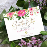Bat Mitzvah Save the Date Floral Watercolor Script Einladungspostkarte<br><div class="desc">Achten Sie darauf, dass alle Ihre Freunde und Verwandten den Meilenstein Ihrer Tochter Bat Mitzvah feiern können! Schicken Sie diese schicke, personalisierte "Save the Date" Ankündigungskarte. Eine atemberaubende, rosa und pfirsichfarbene Aquarellfarbe mit Imitaten Goldfolienskripttypografie und moderner staubiger Rose und grauem Sans Serif überlagern einen weißen Hintergrund. Personalisieren Sie den benutzerdefinierten...</div>