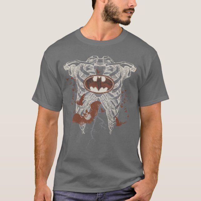 Bat Symbol Ribcage Vintag Collage T-Shirt (Vorderseite)