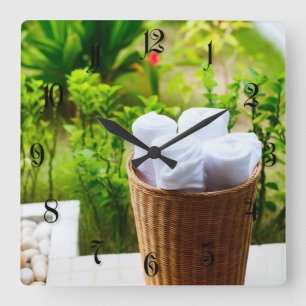 Bathroom details quadratische wanduhr