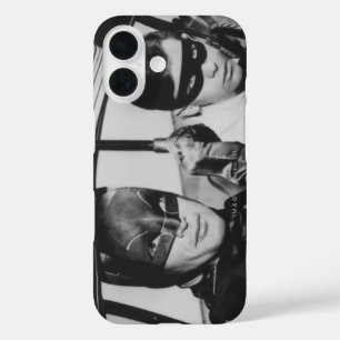 Batman and Robin In Batmobile iPhone 16 Hülle