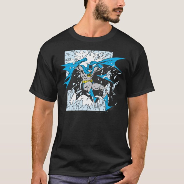 Batman bricht durch Glas T-Shirt (Vorderseite)