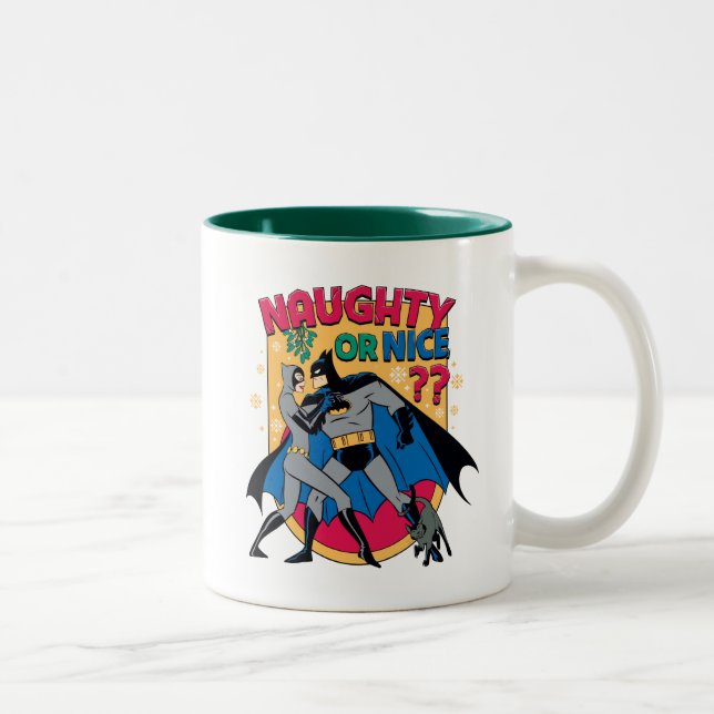 Batman | Frau unter Mistletoe naughty oder Nice Zweifarbige Tasse (Rechts)