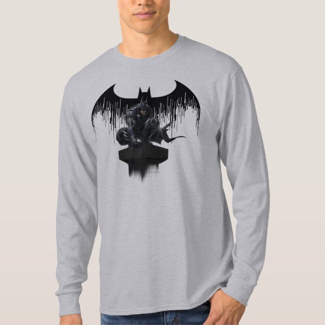 Batman Perched auf einer Säule T-Shirt (Vorderseite)