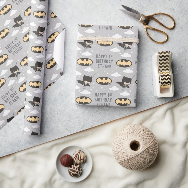 Batman Super Hero First Birthday Geschenkpapier (Kunsthandwerk)