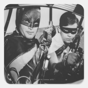 Batman und Robin in Batmobile Quadratischer Aufkleber