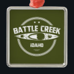 Battle Creek Wild und Landschaftlicher Fluss Idaho Ornament Aus Metall<br><div class="desc">Battle Creek im Südwesten Idahos ist ein 100 km langer Nebenfluss des Owyhee River. Sie fließt in eine im Allgemeinen südliche Richtung durch die Wüste von Owyhee,  um den Owyhee River westlich von Riddle,  Idaho,  zu erreichen.</div>