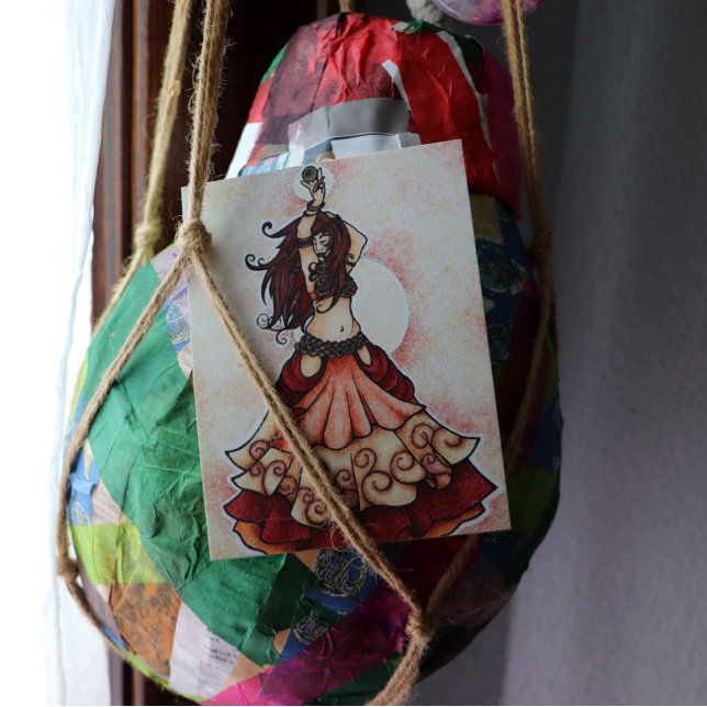 Bauchkunst Postkarte (Von Creator hochgeladen)