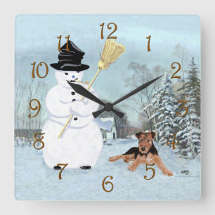 Baue einen Schneemann Quadratische Wanduhr