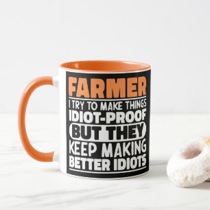 Bauer, den ich versuche, die Dinge zu machen, die  Tasse