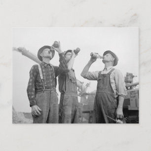 Bauern beim Biertrinken, 1941 Postkarte
