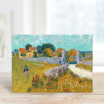 Bauernhof in der Provence | Vincent van Gogh Karte<br><div class="desc">Bauernhaus in Provence (1888) von dem niederländischen Postimpressionisten Vincent Van Gogh. Originelles Kunstwerk ist ein Ölgemälde auf der Leinwand,  das in lebhaften goldenen Gelben und Aqua-Blautönen gemalt wird. Verwenden Sie die Entwurfstools,  um einen benutzerdefinierten Text hinzuzufügen oder das Bild zu personalisieren.</div>