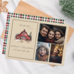 Bauernhof Land Weihnachten Drei Foto<br><div class="desc">Diese 3-Foto-Weihnachtskarte besticht durch ein gemütliches ländliches Scheunendesign auf neutralem beige Hintergrund. Rot und grün kariert auf der Rückseite macht diese festlich und lustig. Anpassen Sie dies einfach mithilfe der Personalisierungsfunktion, </div>