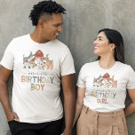 Bauernmütter der Geburtstagskarte T-Shirt<br><div class="desc">Die Elternschaft kommt nicht mit einer Anleitung, sondern mit einem T - Shirt! Unser bezauberndes "Parent of the Geburtstaggirl" Tee ist perfekt für den großen Tag Ihres kleinen Kindes. Vom treuen Pferd bis zur glücklichen Ente, unsere barnyard Crew ist hier, um Ihren Tag zu besonderen machen. Nimm heute deinen und...</div>