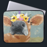 Bauernspass - Kuh mit Blume Crown Laptopschutzhülle<br><div class="desc">Farm Fun II von Jade Reynolds. Eine braune Kuh trägt eine Blume.</div>