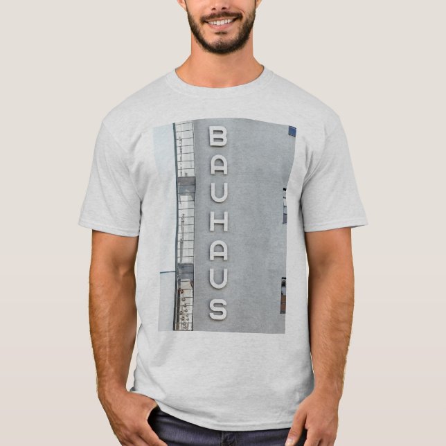Bauhaus-Gebäude T-Shirt (Vorderseite)