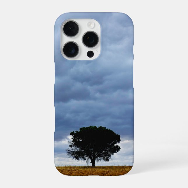Baum auf einem leeren Feld iPhone Hülle (Rückseite)