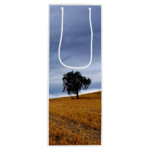 Baum auf einem Weizenfeld Geschenktüte Für Weinflaschen