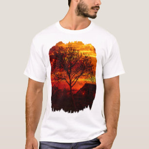 Baum neben der alten Mauer Ruinen T-Shirt