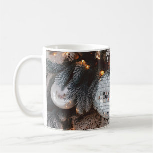 Baumdekoration mit Weihnachtslicht Kaffeetasse