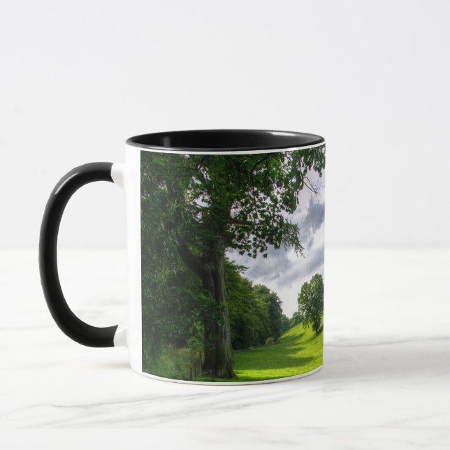 Bäume auf der Wiese Tasse (Links)