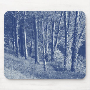 Bäume durch einen Fluss - Cyanotypeffekt Mousepad