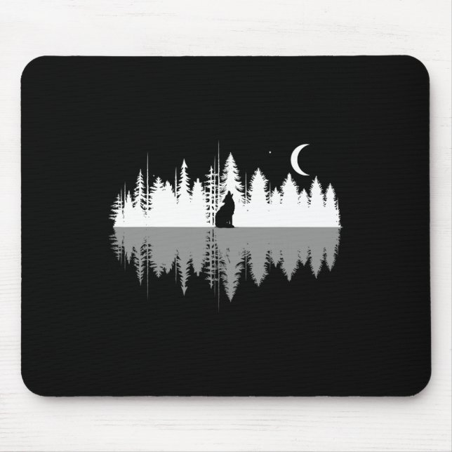Bäume reflektieren Wolf Howling im Vollmondwald Mousepad (Vorne)