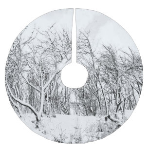 Bäume und Schnee Winterlandschaft, Schwarz und Wei Polyester Weihnachtsbaumdecke