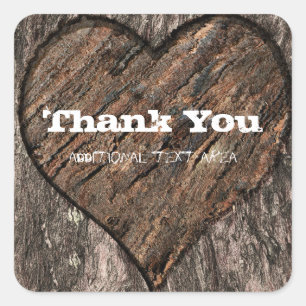 Baumstamm-Rinde mit Herz geschnitzt, rustikale Hoc Quadratischer Aufkleber