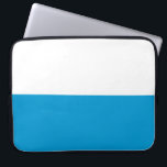 Bayerische Flagge Laptopschutzhülle<br><div class="desc">In diesem Design ist die bayerische Flagge zu erkennen, die ein binneschlossener Staat Deutschlands ist und die südöstliche Ecke des Landes beherrscht. Bayern ist der größte deutsche Staat nach Landfläche. Bayerns Hauptstädte sind München (Hauptstadt und größte Stadt), Nürnberg, Augsburg, Regensburg, Würzburg, Ingolstadt, Fürth und Erlangen. Die Bayern sind traditionell stolz...</div>