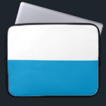 Bayerische Flagge Laptopschutzhülle<br><div class="desc">In diesem Design ist die bayerische Flagge zu erkennen, die ein binneschlossener Staat Deutschlands ist und die südöstliche Ecke des Landes beherrscht. Bayern ist der größte deutsche Staat nach Landfläche. Bayerns Hauptstädte sind München (Hauptstadt und größte Stadt), Nürnberg, Augsburg, Regensburg, Würzburg, Ingolstadt, Fürth und Erlangen. Die Bayern sind traditionell stolz...</div>