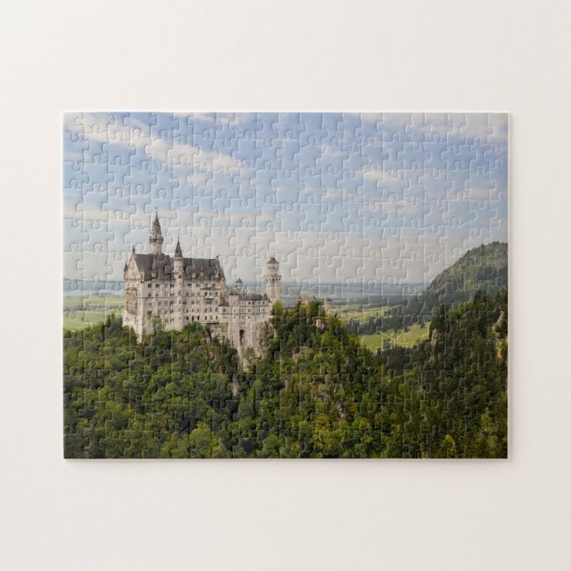 Bayerisches Schloss auf einem Hügel Puzzle (Horizontal)