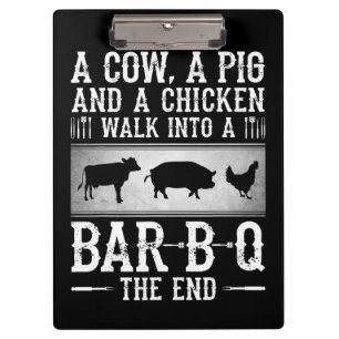 BBQ Eine Kuh, ein Schwein und ein Huhn laufen in Klemmbrett