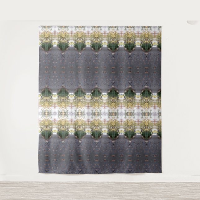 BC Fall Trees Ikat 8 Wandteppich (Vorderseite)