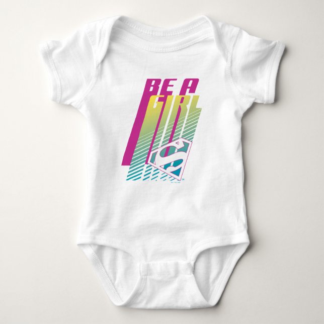 "Be a Girl" Supergirl Graphic Baby Strampler (Vorderseite)