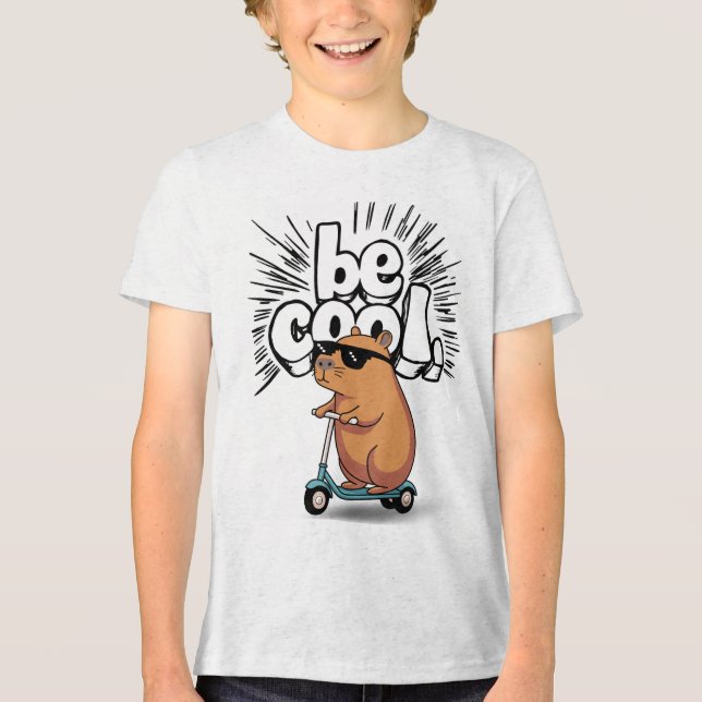 "Be Cool" Scooter Capybara Kinder T - Shirt (Vorderseite)