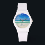Beach Foto Schöne Ozeanwellen Personalisiert Armbanduhr<br><div class="desc">Ein schönes Strandfoto,  aufgenommen in der idealen Feriendestination Destin,  Florida. Das wunderschöne grüne Wasser von Sandestin spült bis zum Sandstrand unter dem ruhigen blauen Himmel,  um das perfekte landschaftliche Foto für einen Urlaub zu machen.</div>