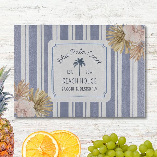 Beach House Blue Stripes Coastal Boho Bauernhof Schneidebrett (In situ)