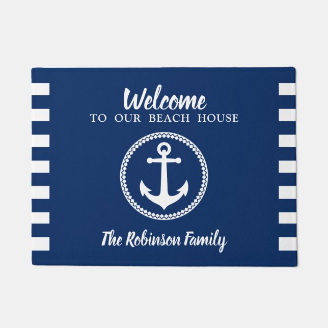 Beach House und Familienname mit Anchor Navy Blue Fußmatte (Vorderseite)