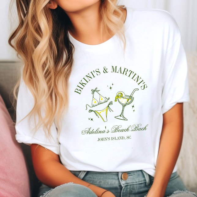 Beach Junggeselinnen-Abschied Fvor Social Club T-Shirt (Woman in a casual setting wearing a white T-shirt with a fun design of a bikini and martini glass. )