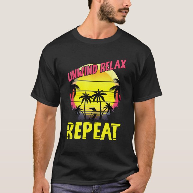 Beach Paradise Unwind Relax Repeat Sunset Hawaiian T-Shirt (Vorderseite)