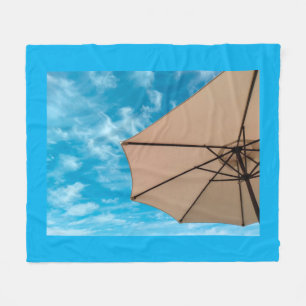 Beach Party Blues Sonne Ozean Schirm Pop Farbe Fleecedecke