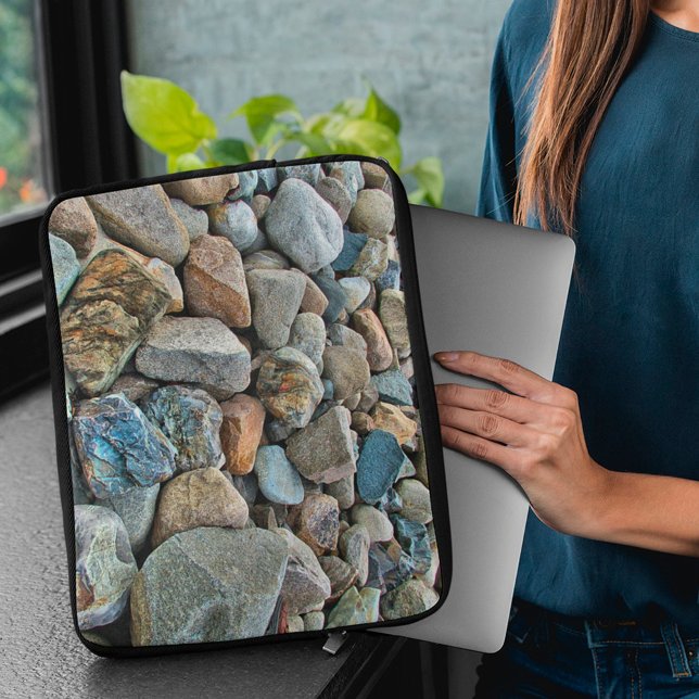 Beach Rocks Laptopschutzhülle (Von Creator hochgeladen)
