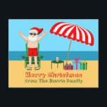 Beach Santa Claus Niedlich Custom Christmas Postkarte<br><div class="desc">Diese niedliche Weihnachts-Postkarte ist die perfekte Postkarte für das warme Wetter am Pool oder am Strand. Machen Sie es zu einem lustigen Nordpol Thema extravaganza mit dem Weihnachtsmann in seinen Swimmingpools neben einem rot-weiß gestreiften Strand Schirm und Geschenke. Ich habe Herrn Klaus noch nie zuvor in einem Anzug gesehen! Der...</div>
