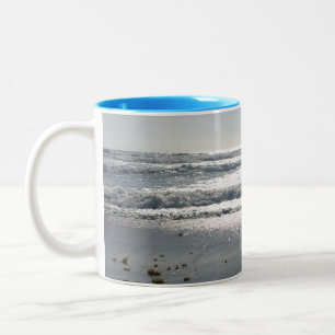 Beach Sunrise Zweifarbige Tasse
