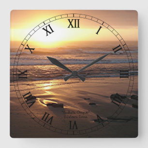 "Beach Sunset at Yachats, Oregon" by Lewis Evans Quadratische Wanduhr