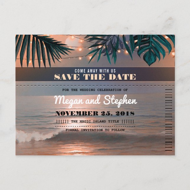 Beach Sunset String Lights Palms Save the Date Ankündigungspostkarte (Vorderseite)