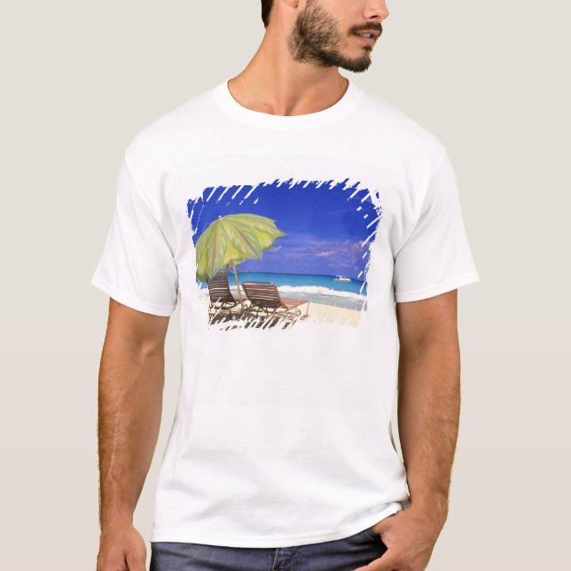 Beach Umbrella, Abaco, Bahamas T-Shirt (Vorderseite)
