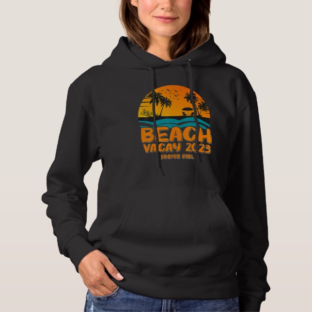 Beach Vacay 2023 Surfer Girl Design Hoodie (Vorderseite)